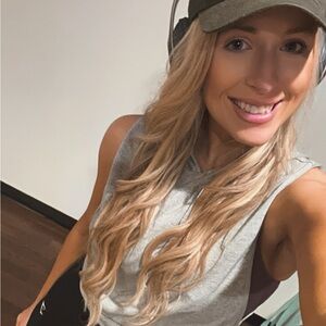 Meet your Posher, Olivia